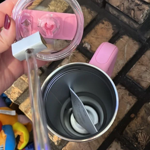 LAST ONE! NEW Stanley 30oz Flowstate Quencher Tumbler with Handle Sizzling Pink - Picture 6 of 6